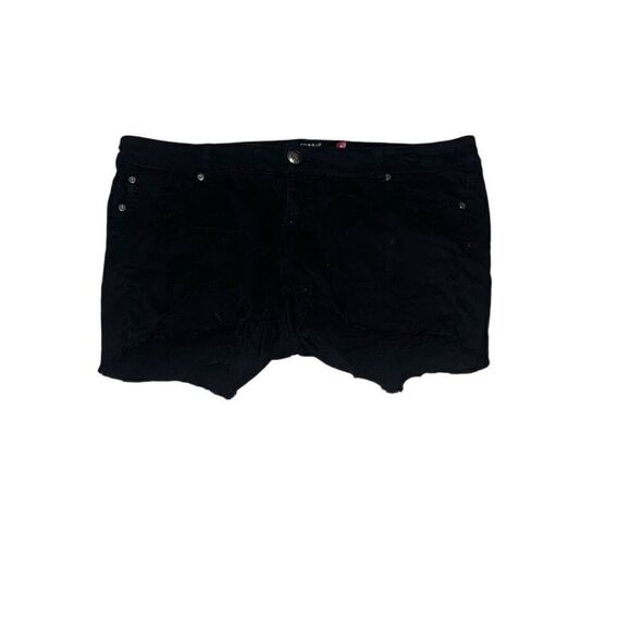 Torrid Women’s Plus Black Denim Cut-Off Distressed Jean Shorts size 16 - Picture 1 of 7